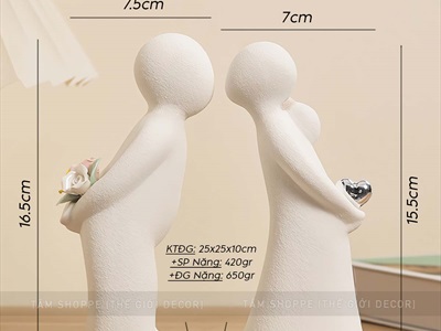 Tượng gốm đôi trai gái ôm hoa và trái tim [Nhẹ - Rỗng ruột] C16.5cm MOHINH-01